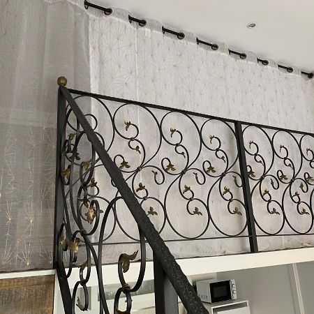 Mana Lägenhet Madrid Exteriör bild